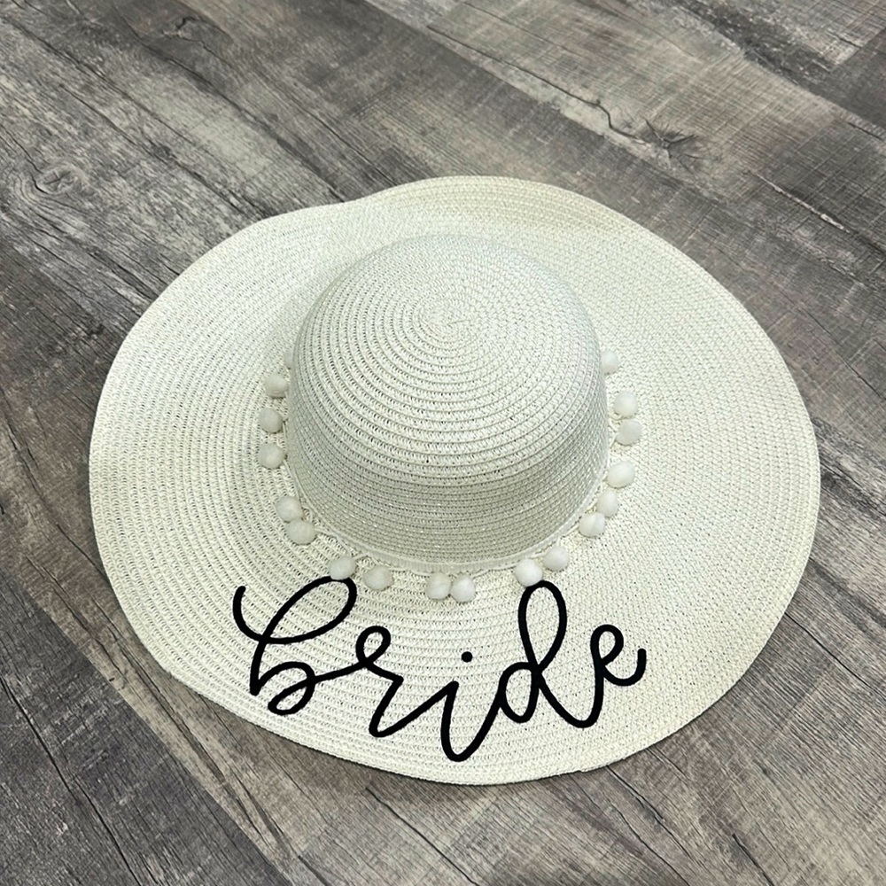 NWOT Bride Beach Hat